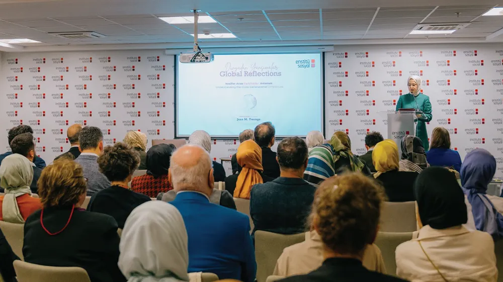 Inspiring Ideas, Navigating Change: Institute Social