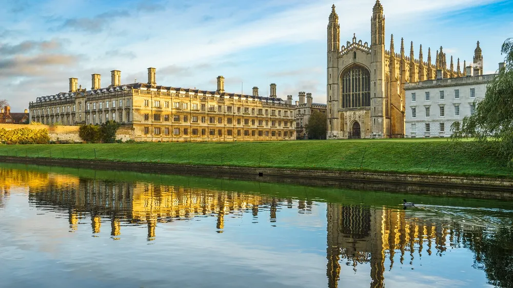 Cambridge Calls for Postponement of New Teacher Training Framework
