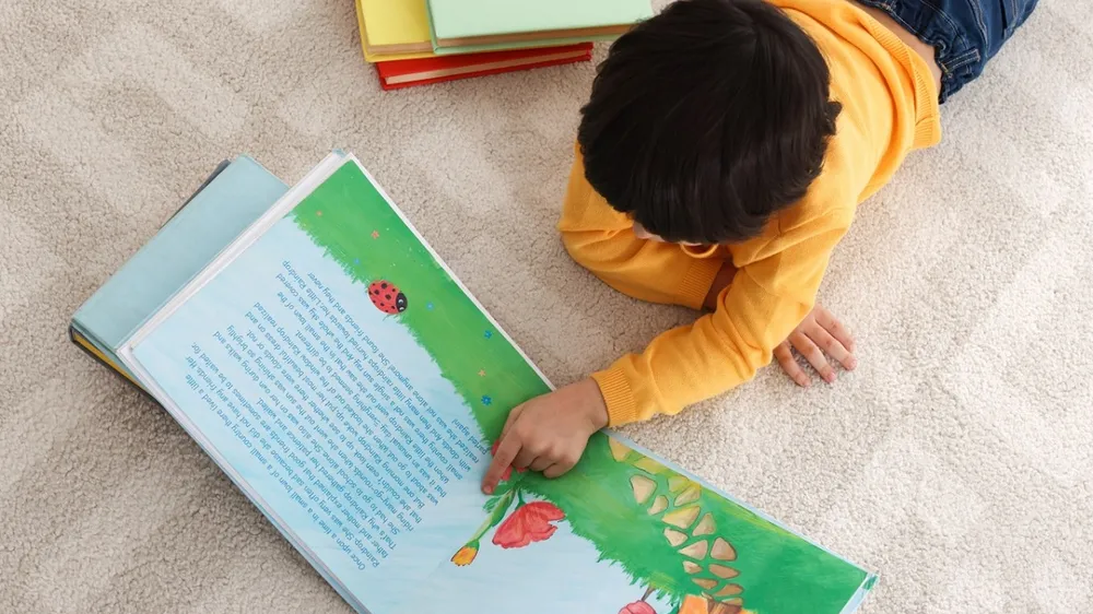 Çocuklar Ekrandan Değil Kitaptan Daha İyi Öğreniyorlar