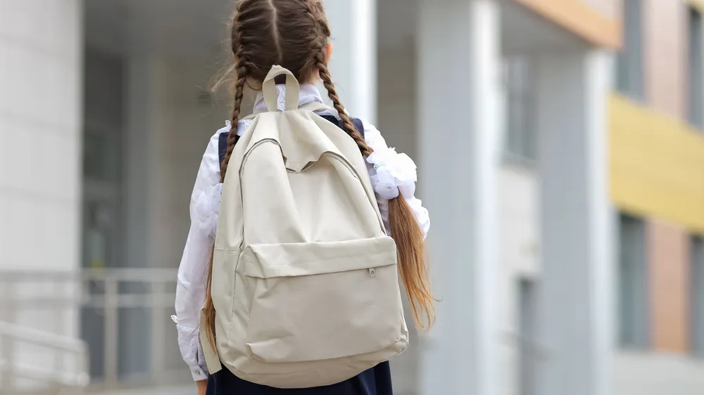 Leading Universities Urged to Take No More Than 10% of Students From Private Schools