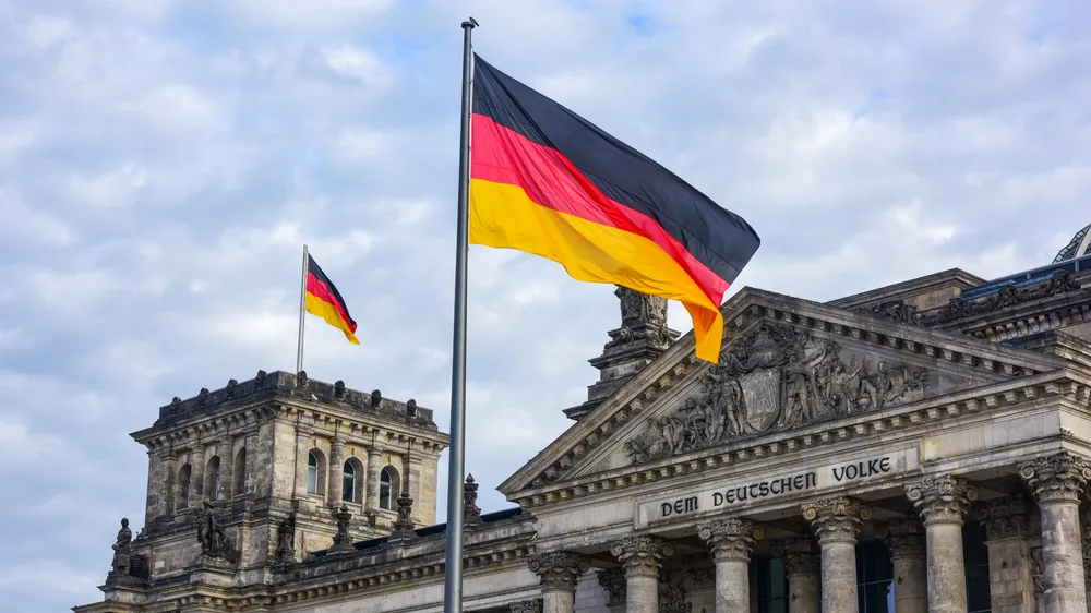 Alman Hükûmetinin Yapay Zekâya Entegre Olduğu  “Modernleşme Gündemi’’nde Anlaşmaya Varıldı