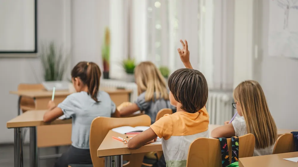 Teachers Sound the Alarm in Germany: Children Can’t Hold a Pencil