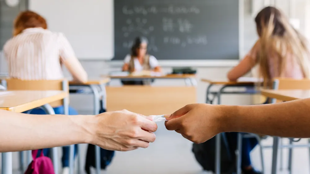 ABD’de Yapay Zekâ Destekli Kopya Yüz Yüze Derslere de Yayılıyor