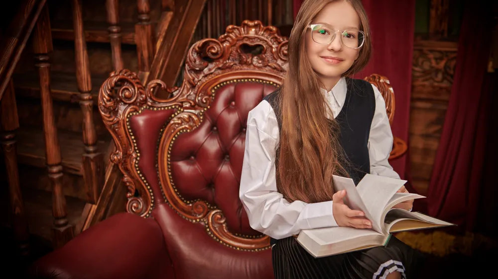 England Gives Oracy Equal Status with Reading and Writing