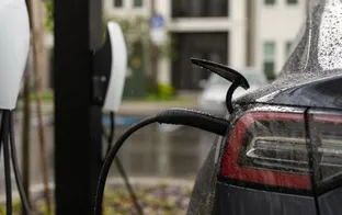 Küresel Rekabetin Yeni Cephesi: Elektrikli Araçlar