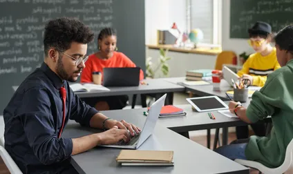 Washington’da Lise Mezuniyet Şartlarını Yenilemeye Hazırlanıyor