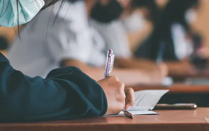 COVID-19 Pandemisi K-12 Eğitimi Nasıl Dönüştürdü?