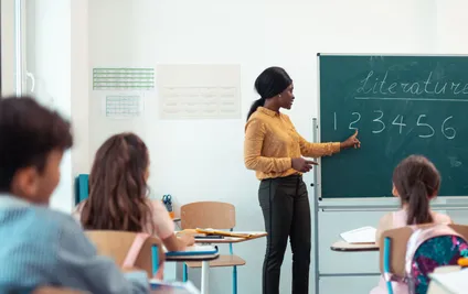 Fransa’da Eğitim Programları Yeniden Düzenlendi
