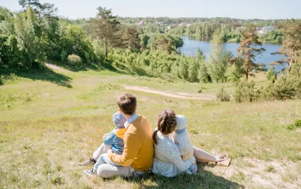 Annelerin Kitle İletişim Araçlarını Kullanımı ve Çocuklarının Erken Gelişimiyle İlişkisi: Kentsel ve Kırsal Alanların Karşılaştırılması
