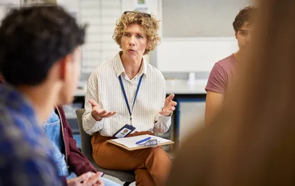 Geri Bildirim Sürecine Öğrencilerin Etkin Katılımını Sosyal Bilişsel Perspektiften Yeniden Düşünmek