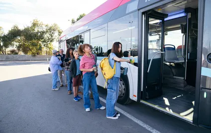 UAE Sets Time Limit on School Transport