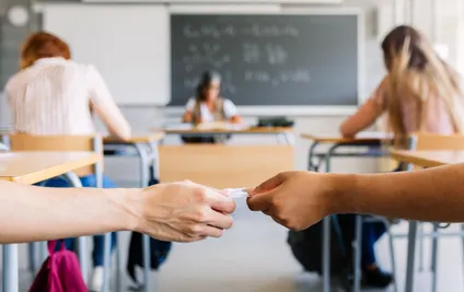 ABD’de Yapay Zekâ Destekli Kopya Yüz Yüze Derslere de Yayılıyor