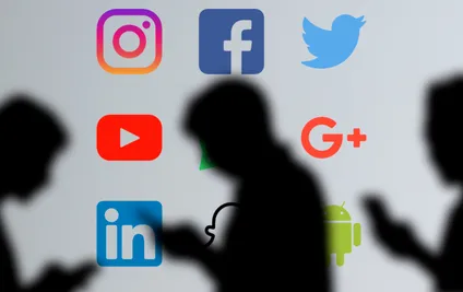 Teachers in England Call for Social Media Ban for Under-16s